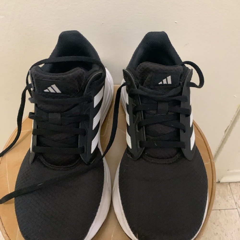 Adidas Athletic Footwear Size Label - Picture 2 of 3